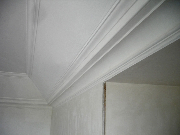 Bedroom cornice